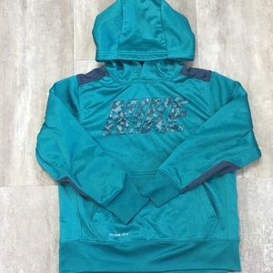 Boy Nike sweatshirt